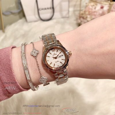 Perfect Replica Omega White Face Smooth Bezel 32mm Women Watch